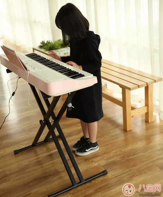 郎朗推薦的智能鋼琴怎么樣 The ONE智能鋼琴孩子用效果好嗎