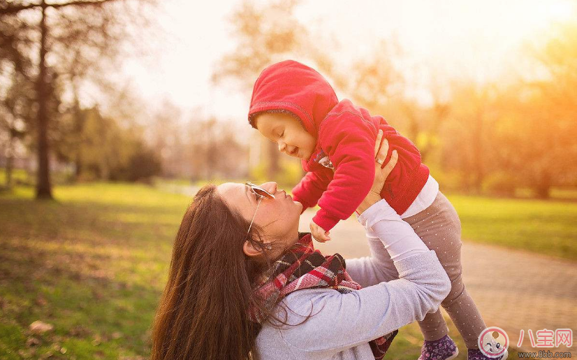 寶寶春裝如何選購 適合孩子的春裝怎么選