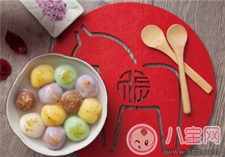 正月十五吃元宵心情說說 元宵節吃元宵的說說朋友圈圖片