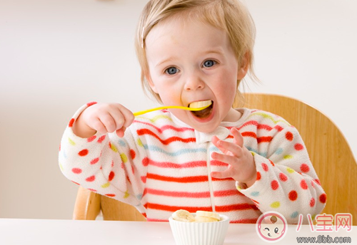 寶寶總是嗆食怎么辦 預防寶寶嗆食小妙招 寶寶總是嗆食怎么辦 預防寶寶嗆食小妙招
