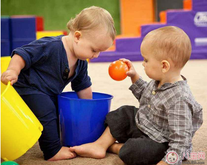 幼兒入園為什么會(huì)有分離焦慮的表現(xiàn) 如何應(yīng)對(duì)小孩分離焦慮癥