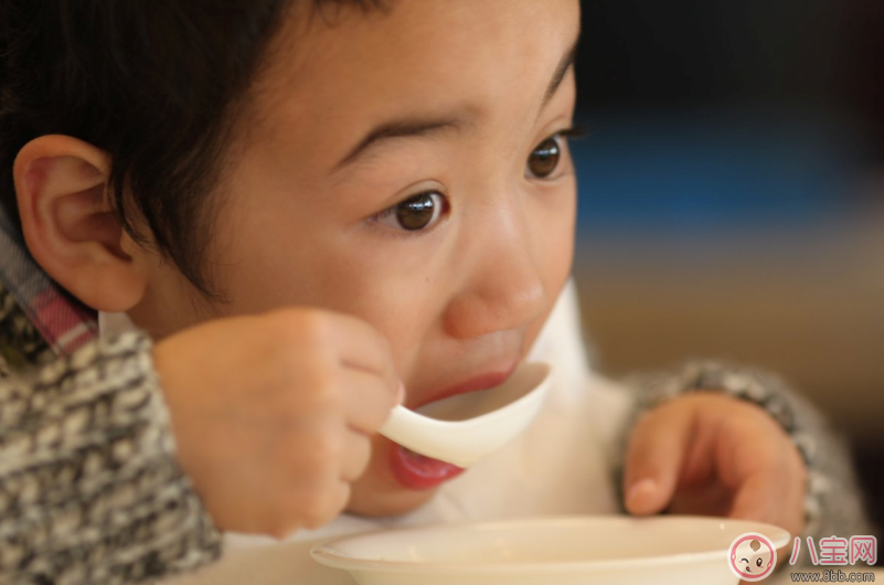 春天孩子喝什么湯好 四季應該給孩子怎么煲湯最營養