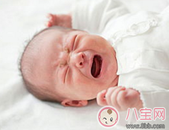 怎樣判斷寶寶是腸絞痛 新生兒腸絞痛的表現(xiàn)