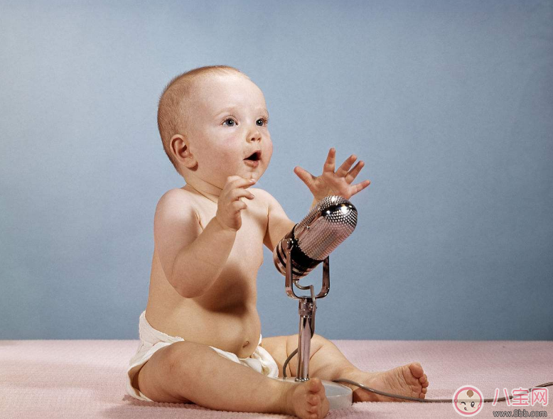 孩子不會說話的時候怎么跟他溝通 什么時候跟孩子說話比較好