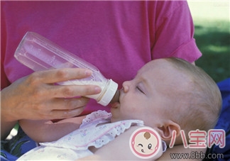 擠出來的母乳怎么加熱最好 母乳加熱多少度不會流失營養(yǎng)