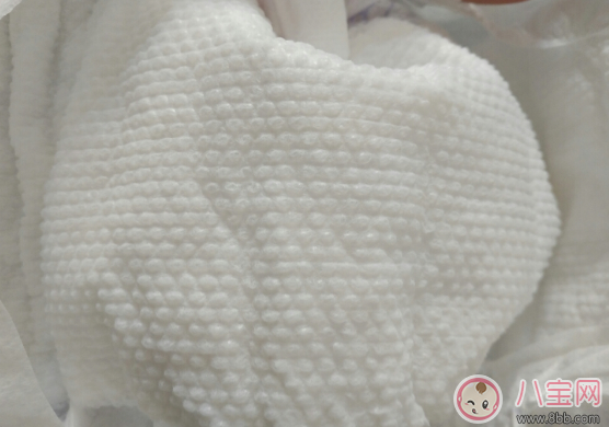 雀氏陽光動吸紙尿褲怎么樣 雀氏金裝陽光動吸紙尿褲測評