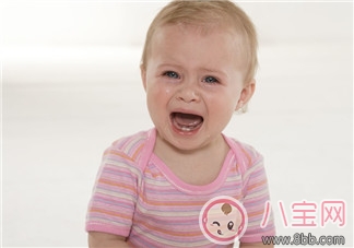 孩子發燒抽筋是缺鈣嗎 寶寶發熱時為什么會抽筋