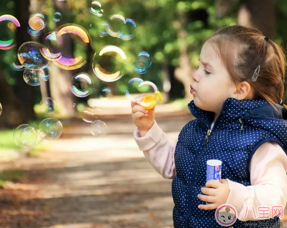 孩子總是坐不住是不是多動(dòng)癥 怎樣判斷孩子有多動(dòng)癥