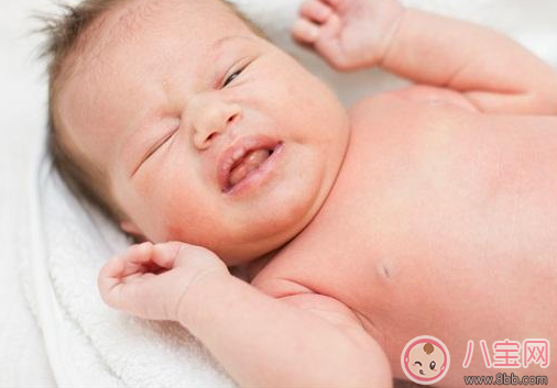 新生兒馬牙多久能消失 新生兒為什么會(huì)有馬牙