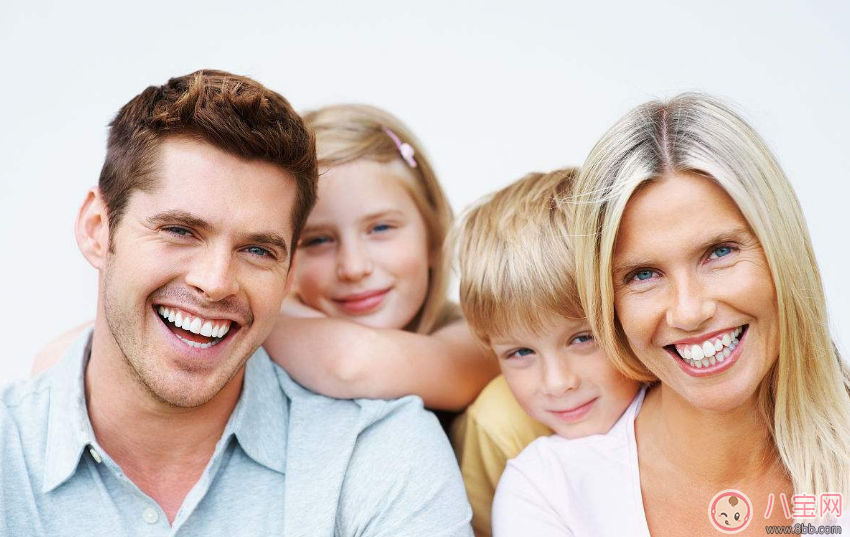 發現孩子收到情書怎么辦 孩子青春期懵懂時候應該怎么溝通