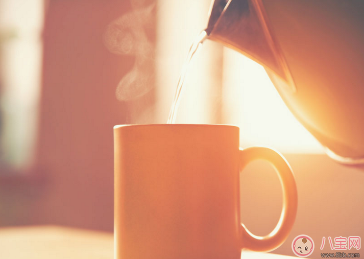 多喝熱水會致癌是真是假 為什么多喝熱水會致癌