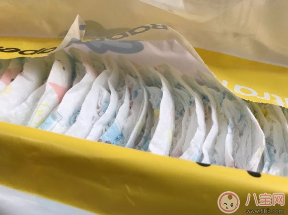 樂比贊紙尿褲和幫寶適紙尿褲哪個好  樂比贊和童資紙尿褲對比測評