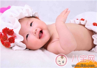 幾個月的寶寶會翻身 5個月寶寶還不會翻身正常嗎