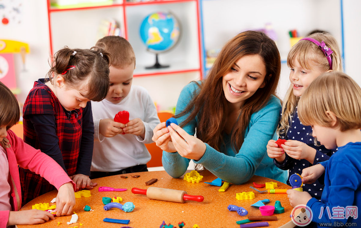 早晨送寶寶去幼兒園心情說說 清早送孩子上幼兒園感慨說說朋友圈