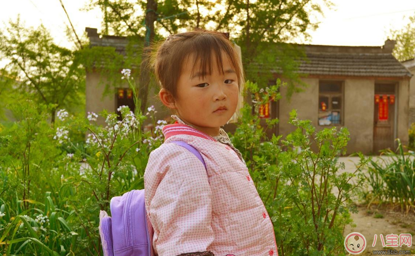 孩子童言無忌說出來的話很尷尬怎么辦 怎么引導心直口快的孩子說話