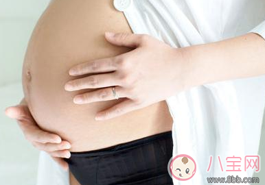 數胎動手要放肚子上嗎 胎兒什么時候最愛動