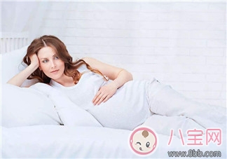 懷孕的不同階段胎動有什么不同 怎么分辨孕期胎動的情況 懷孕的不同階段胎動有什么不同 怎么分辨孕期胎動的情況