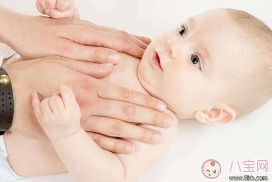 寶寶胃脹氣了怎么辦 寶寶胃脹氣按摩手法詳解