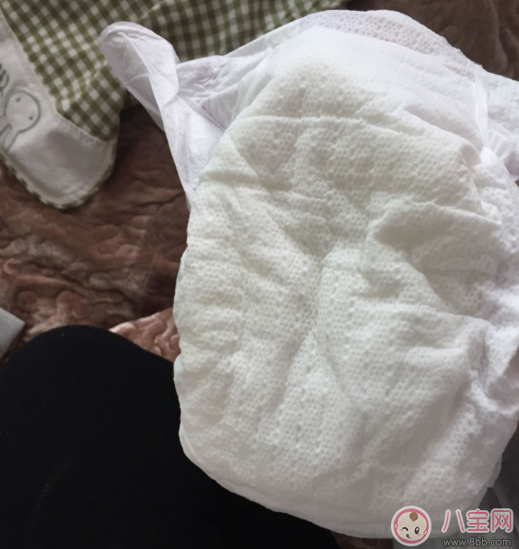 安兒樂小輕芯紙尿褲怎么樣 安兒樂和露安適花王哪個(gè)好對(duì)比