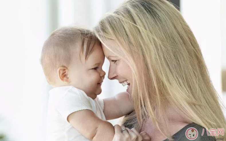 寶寶喜歡咬人怎么回事 寶寶總愛咬人怎么辦 