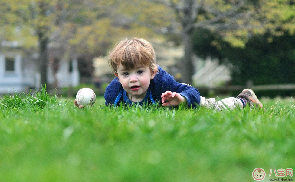 春天帶小孩去公園心情說(shuō)說(shuō) 全家去公園玩開心的說(shuō)說(shuō)短語(yǔ)