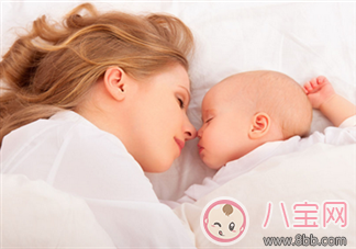 新生兒哭鬧要不要抱 怎樣安撫新生兒睡覺 新生兒哭鬧要不要抱 怎樣安撫新生兒睡覺