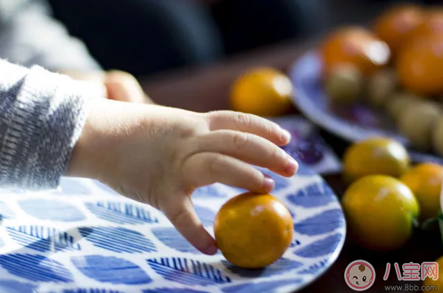 孩子喜歡咬指甲是代表什么 怎么改變孩子咬指甲的習(xí)慣