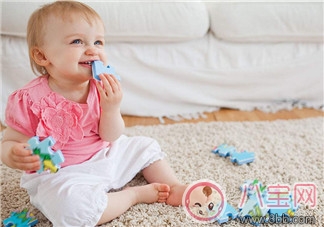 和寶寶一起拼圖的心情感想 跟孩子一起玩拼圖的句子說說