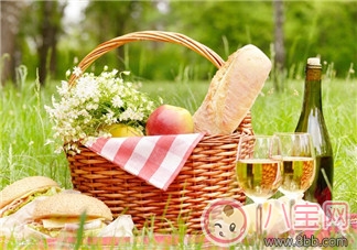 帶孩子在戶外野炊燒烤的心情句子 和家人去野炊燒烤的說說朋友圈