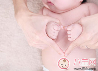 寶寶肚臍臟了怎么清洗 寶寶肚臍臟了能扣嗎