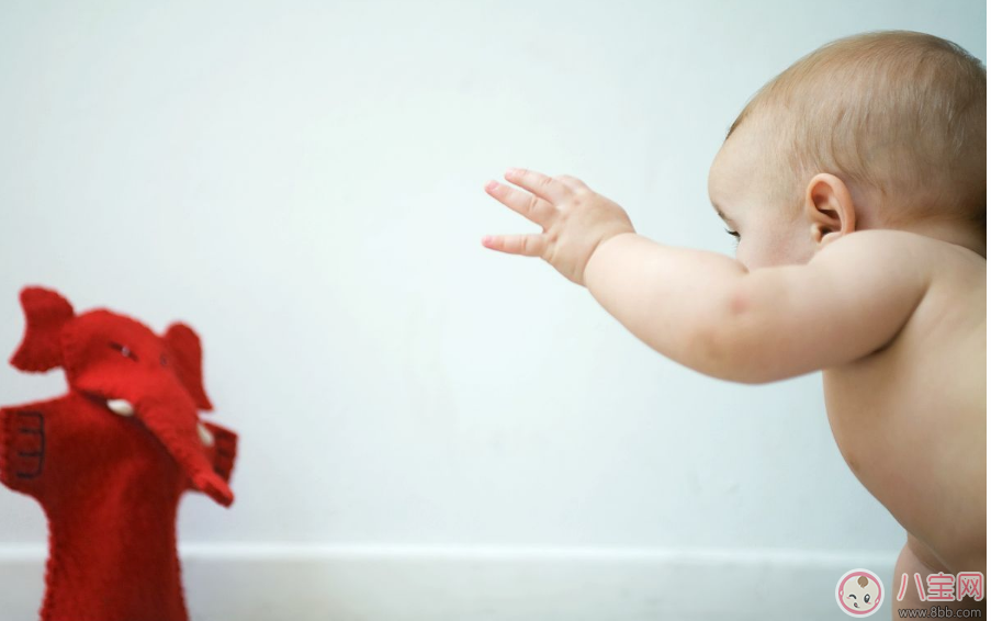 怎么根據(jù)嬰兒的肢體動作判斷嬰兒想干什么 怎么理解寶寶的肢體語言 怎么根據(jù)嬰兒的肢體動作判斷嬰兒想干什么 怎么理解寶寶的肢體語言