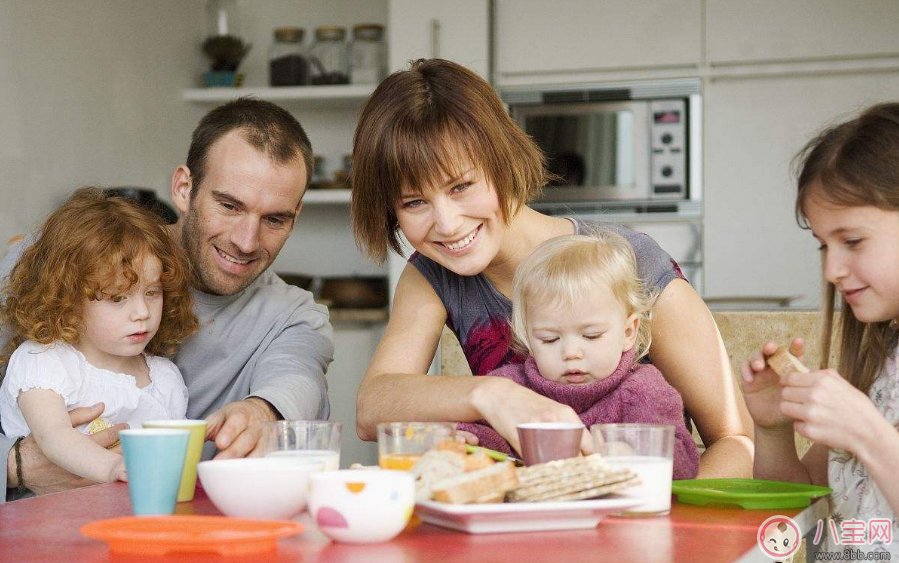 給孩子做愛心早餐的心情短語 分享給孩子做的愛心早餐的句子說說