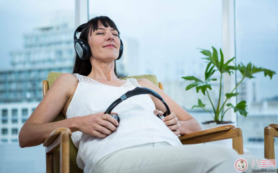 懷孕期間能不能K歌 孕期唱歌好不好