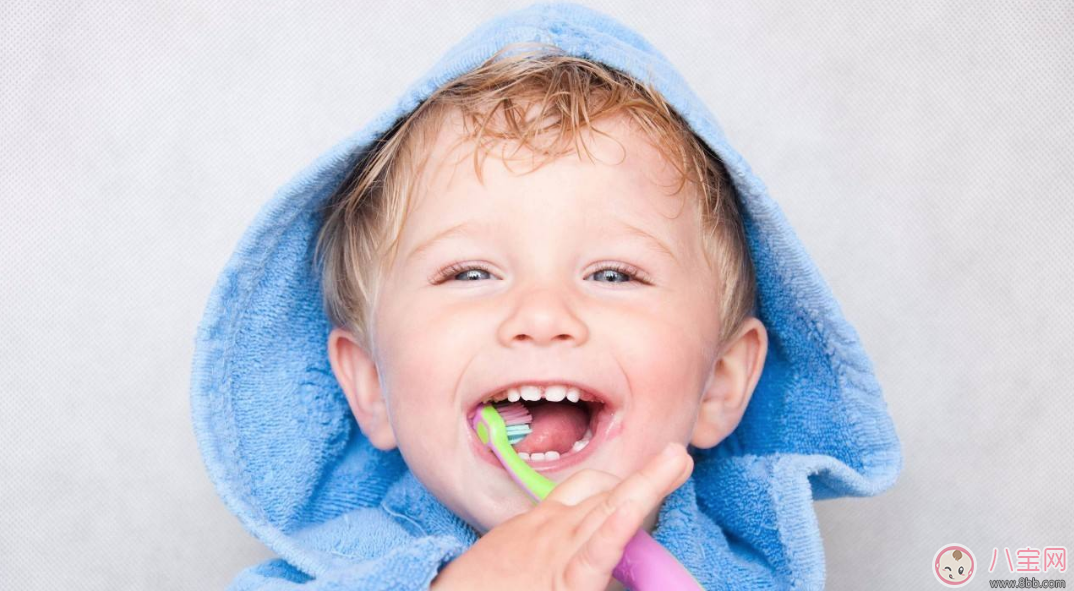 寶寶經(jīng)常搖頭怎么回事 為什么嬰兒總是搖頭 寶寶經(jīng)常搖頭怎么回事 為什么嬰兒總是搖頭