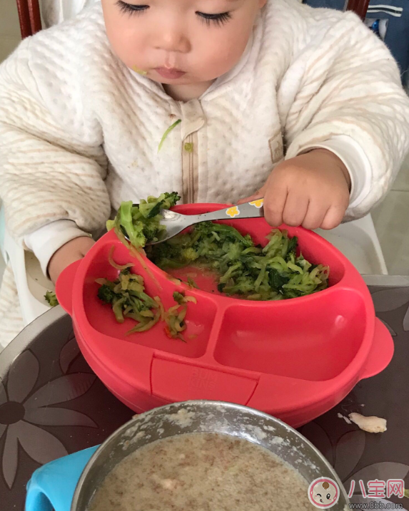 威侖帝爾寶寶吸盤碗怎么樣 威侖帝爾吸盤碗使用測(cè)評(píng) 威侖帝爾寶寶吸盤碗怎么樣 威侖帝爾吸盤碗使用測(cè)評(píng)