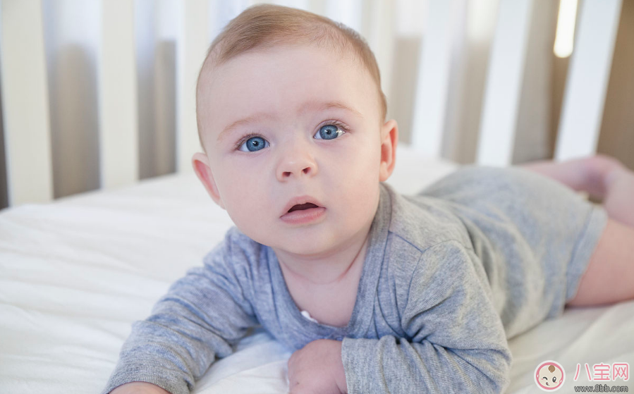 寶寶半夜醒來玩的心情說說 分享寶寶半夜自己玩的感慨句子