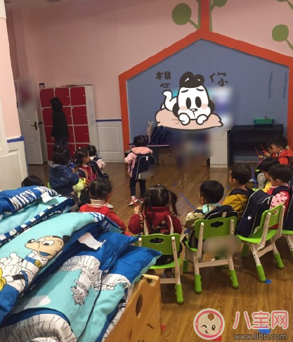 等待孩子放學(xué)時的心情說說 放學(xué)接孩子回家的說說感悟