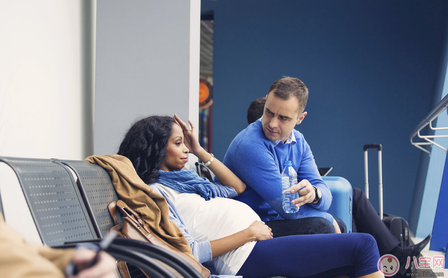 孕早期惡心怎么回事 孕期惡心什么時候應該就醫(yī)