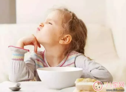 寶寶幾歲能吃大人的飯菜 寶寶太早吃大人飯有哪些影響 寶寶幾歲能吃大人的飯菜 寶寶太早吃大人飯有哪些影響