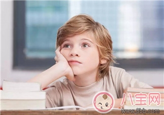 孩子為什么依賴心理強 寶寶太依賴媽媽怎么辦 孩子為什么依賴心理強 寶寶太依賴媽媽怎么辦