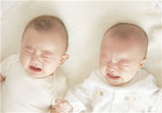 寶寶攢肚子會持續多久 寶寶攢肚子一星期正常嗎