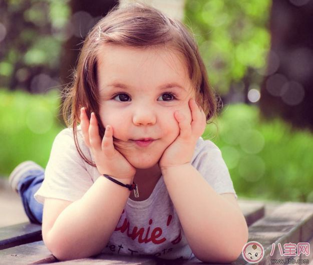 3歲寶寶愛問為什么怎么辦 為什么3歲寶寶好奇心強