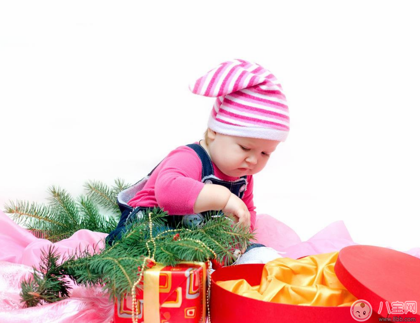 收到送給孩子的衣服的感謝心情話語 感謝別人送給孩子衣服的說說