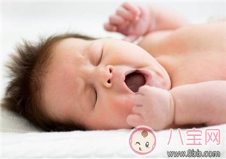 寶寶夜里總醒怎么回事 為什么寶寶夜里老是頻繁醒來 寶寶夜里總醒怎么回事 為什么寶寶夜里老是頻繁醒來