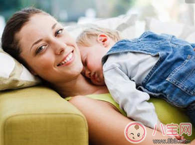 寶寶不抱睡就哭怎么辦 怎樣戒掉寶寶抱睡的習(xí)慣 寶寶不抱睡就哭怎么辦 怎樣戒掉寶寶抱睡的習(xí)慣