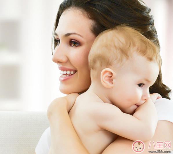 寶寶不抱睡就哭怎么辦 怎樣戒掉寶寶抱睡的習(xí)慣 寶寶不抱睡就哭怎么辦 怎樣戒掉寶寶抱睡的習(xí)慣