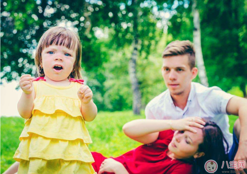 孩子一輸就哭鬧耍賴怎么辦 孩子好勝心是好事壞事