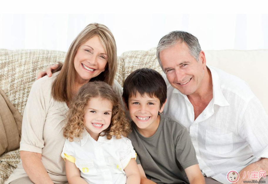 孩子一輸就哭鬧耍賴怎么辦 孩子好勝心是好事壞事