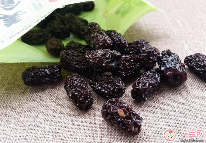 孕婦可以吃黑棗嗎 黑棗能不能直接生吃呢 孕婦可以吃黑棗嗎 黑棗能不能直接生吃呢