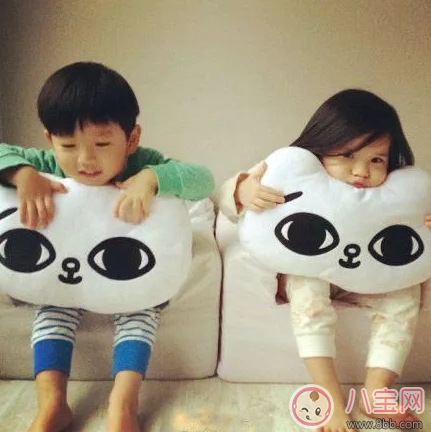 孩子妒忌心特別強怎么辦 怎么教育妒忌心強的孩子 孩子妒忌心特別強怎么辦 怎么教育妒忌心強的孩子